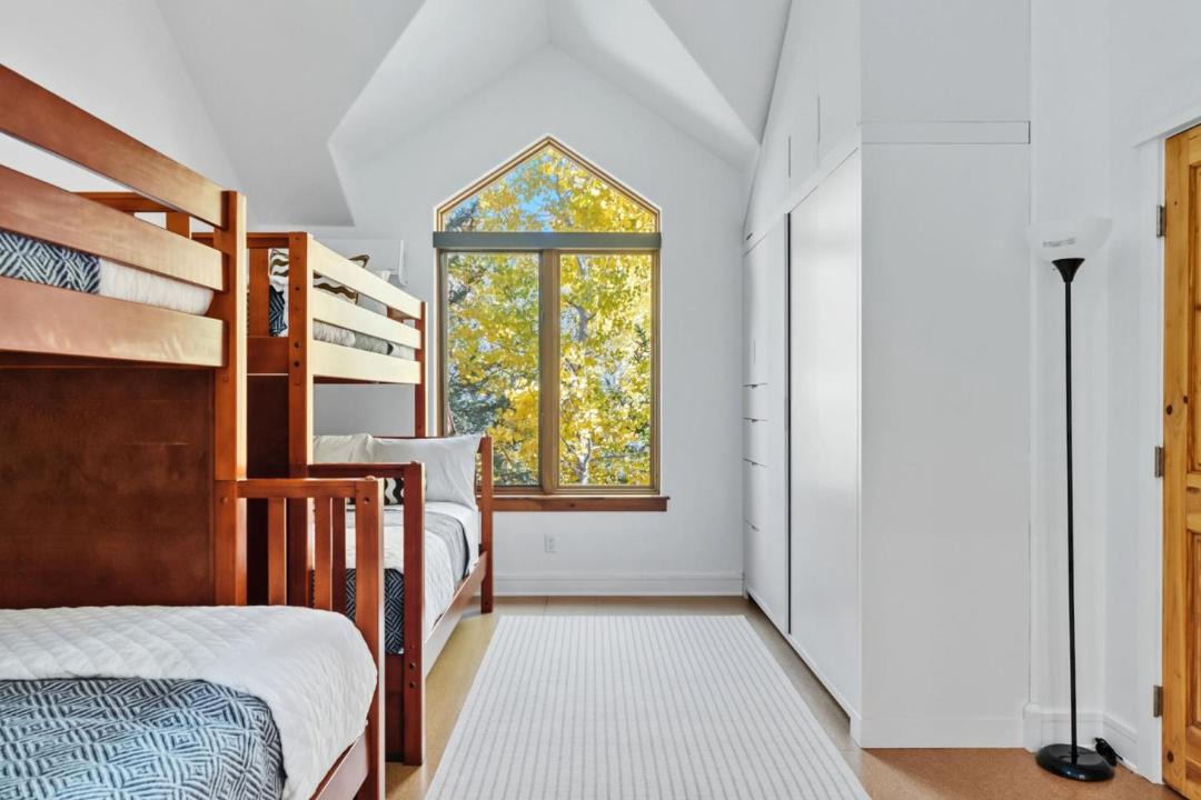 Photo of Bedroom in Edwards