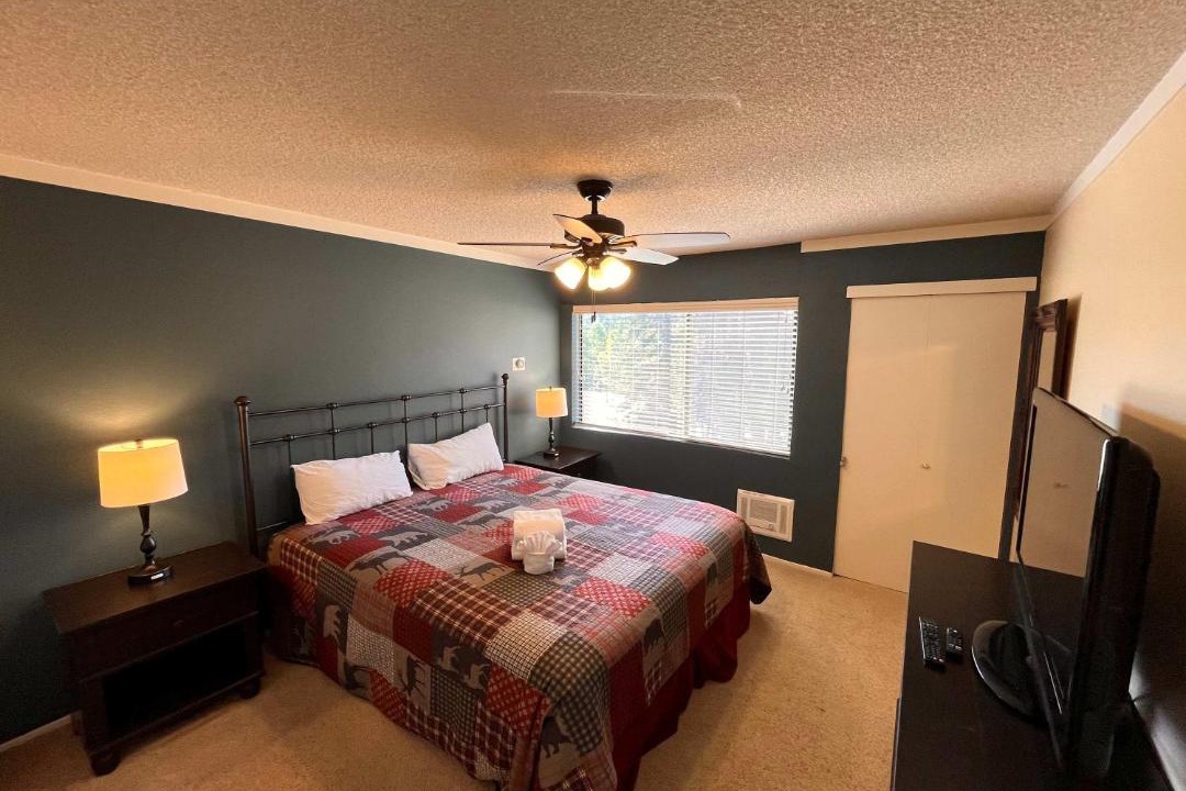 Photo of Bedroom in Mammoth Lakes