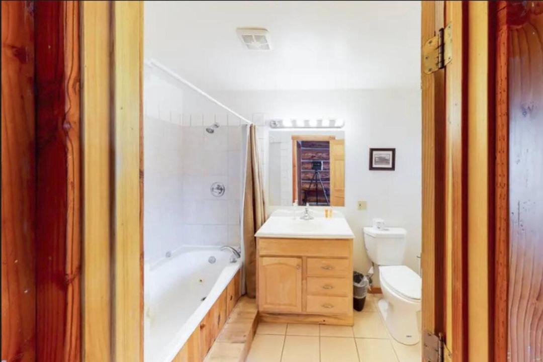 Photo of Bathroom in Wildernest