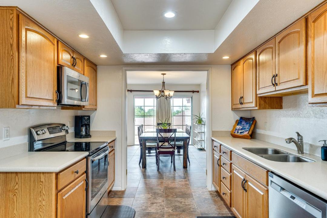 Photo of Kitchen in Catalina Del Rey