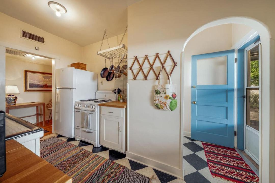 Photo of Kitchen in Sam Hughes