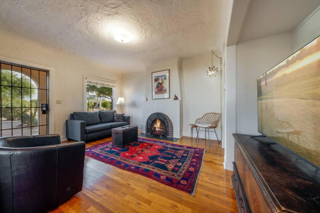Photo of Livingroom in Sam Hughes
