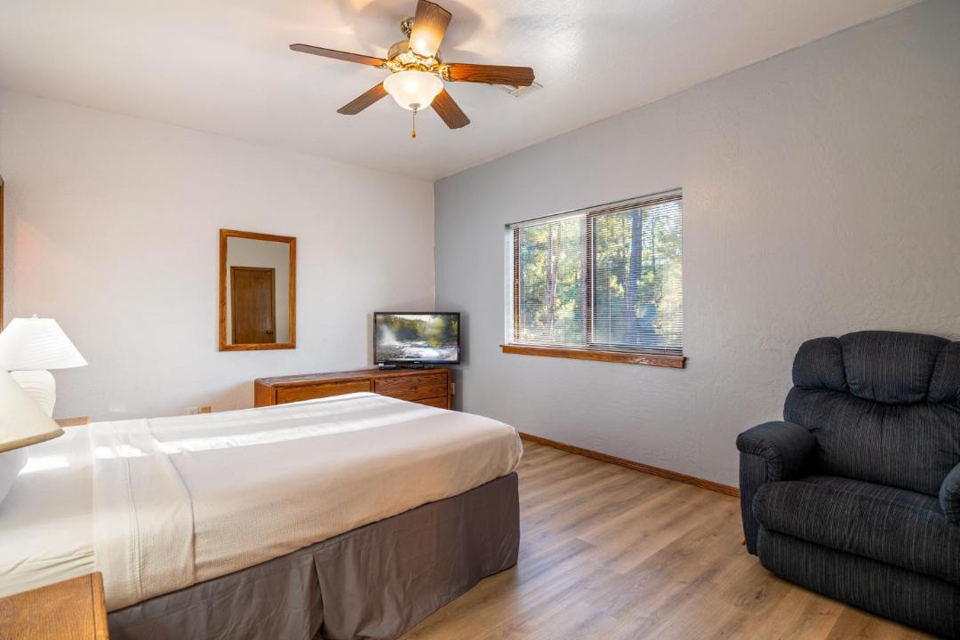 Photo of Bedroom in Pinetop