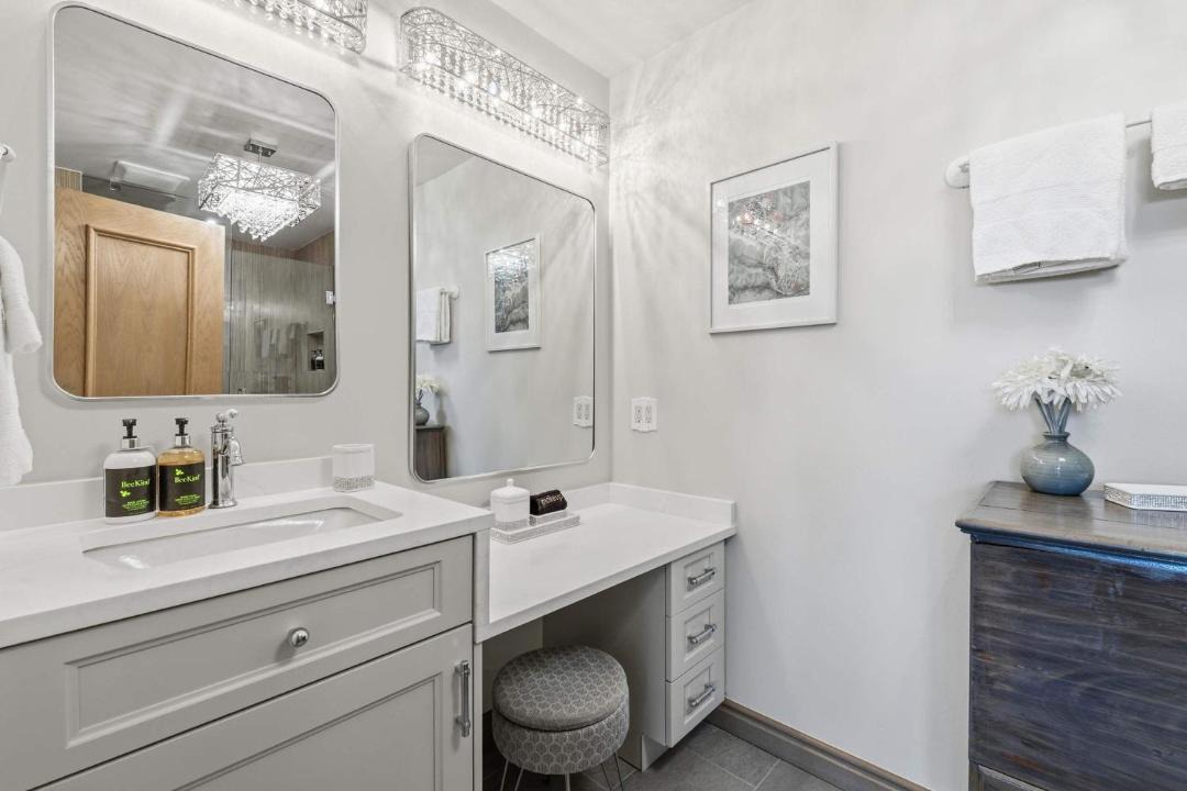 Photo of Bathroom in Highlands Townhomes