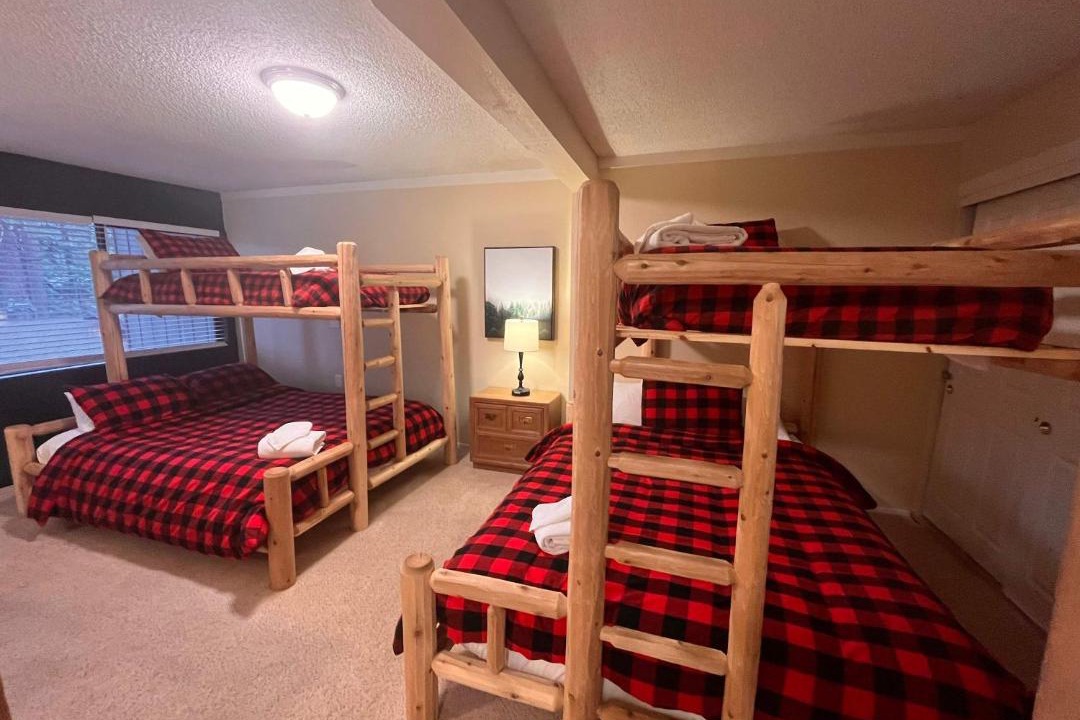 Photo of Bedroom in Mammoth Lakes