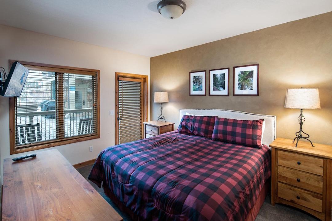 Photo of Bedroom in Four O'Clock