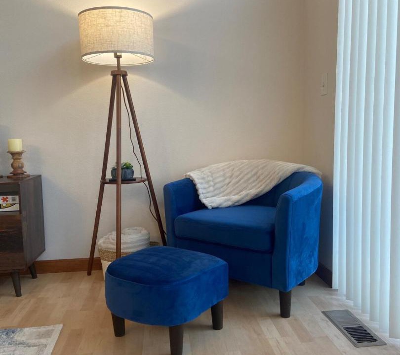 Photo of Livingroom in Central - Terry