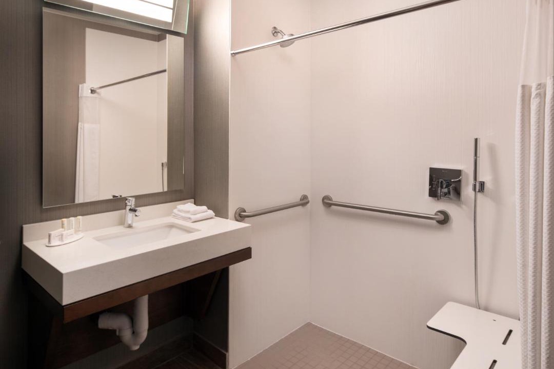 Photo of Bathroom in Gateway