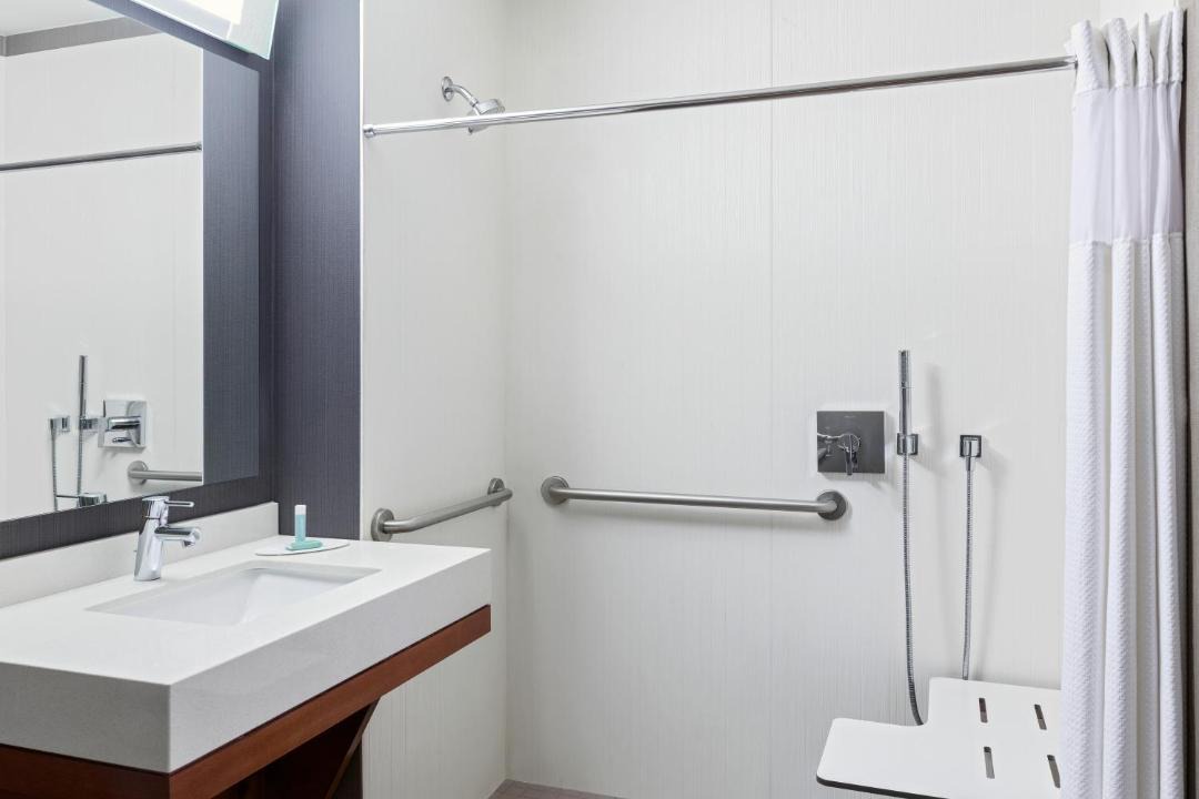 Photo of Bathroom in Gateway