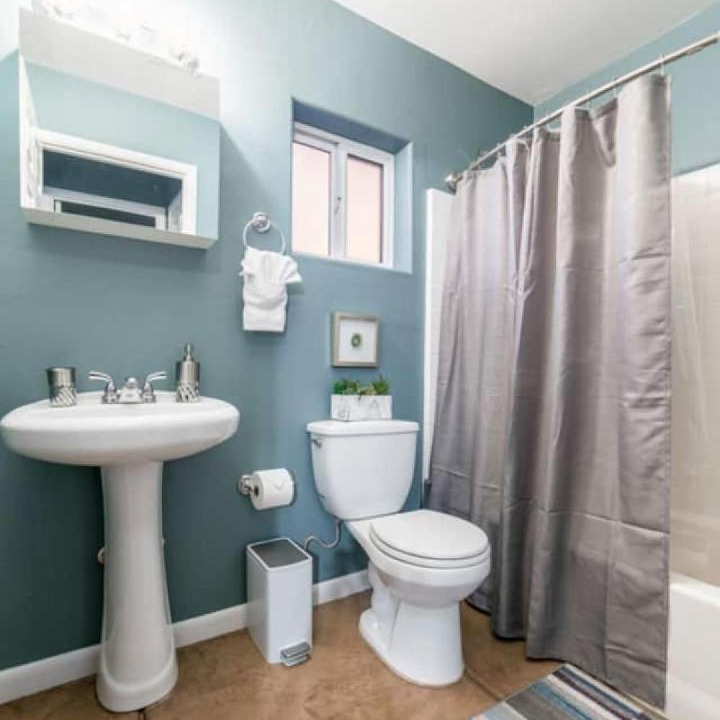 Photo of Bathroom in Campus Farm