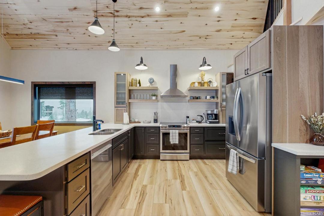 Photo of Kitchen in Lead