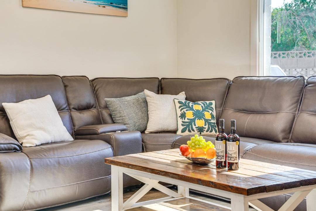 Photo of Livingroom in Rural-Geneva