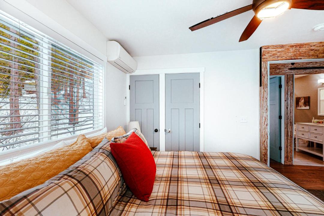 Photo of Bedroom in Yosemite West