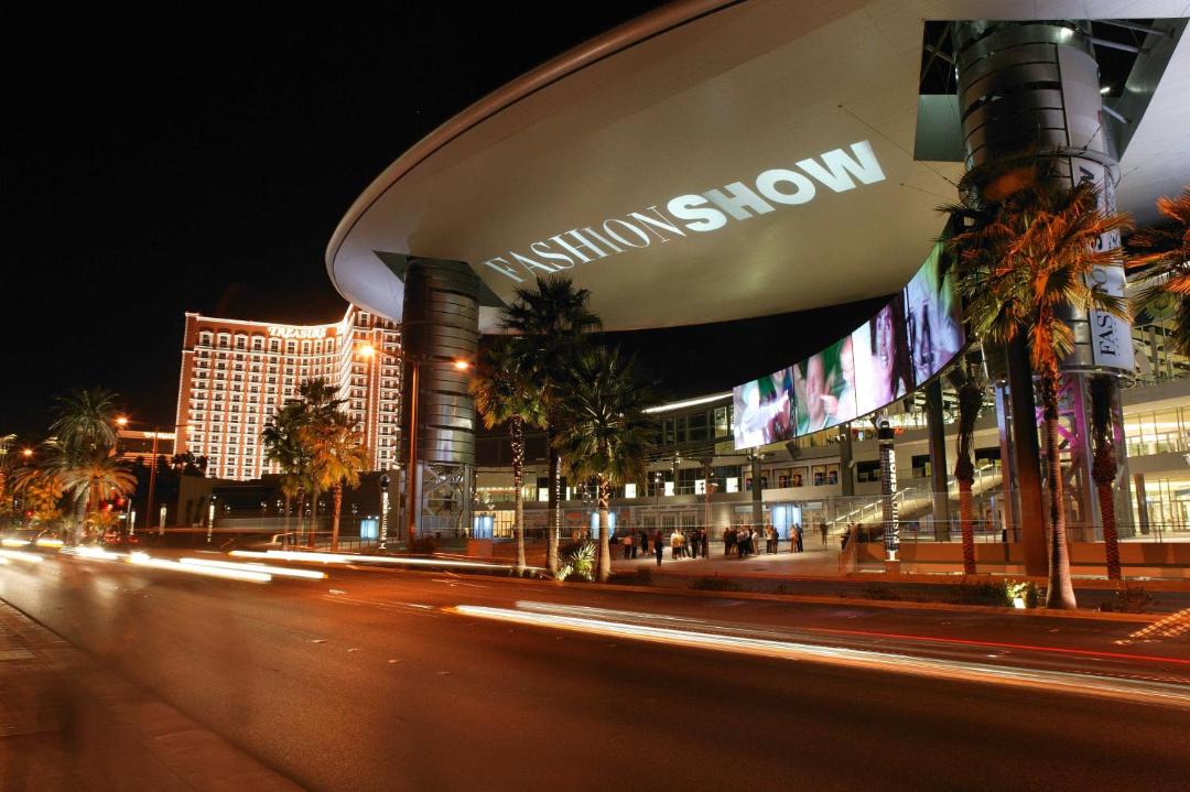 Photo of Others in Las Vegas Strip