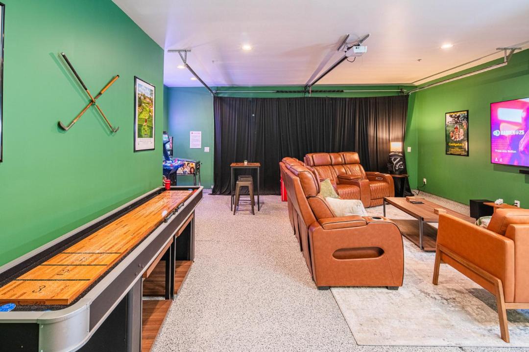 Photo of Livingroom in Scottsdale Estates Nine