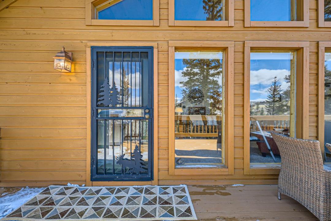 Photo of Patio Balcony in Indian Mountain