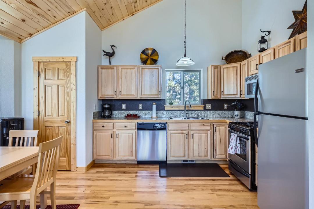 Photo of Kitchen in Indian Mountain