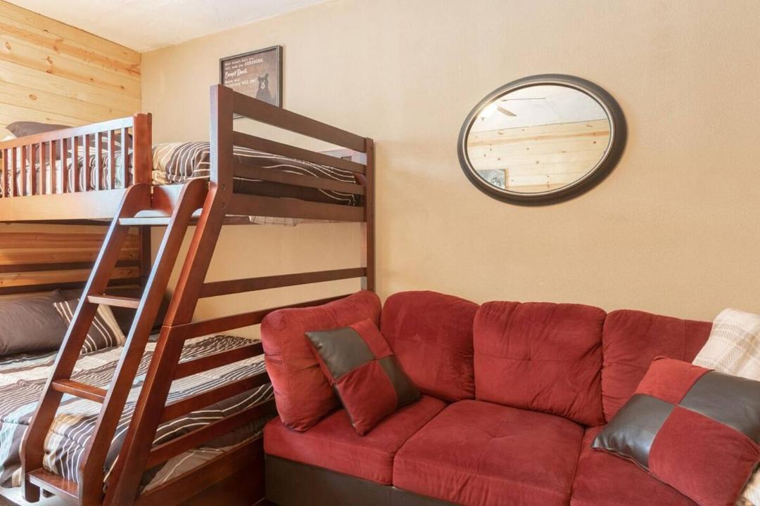 Photo of Bedroom in Island Park