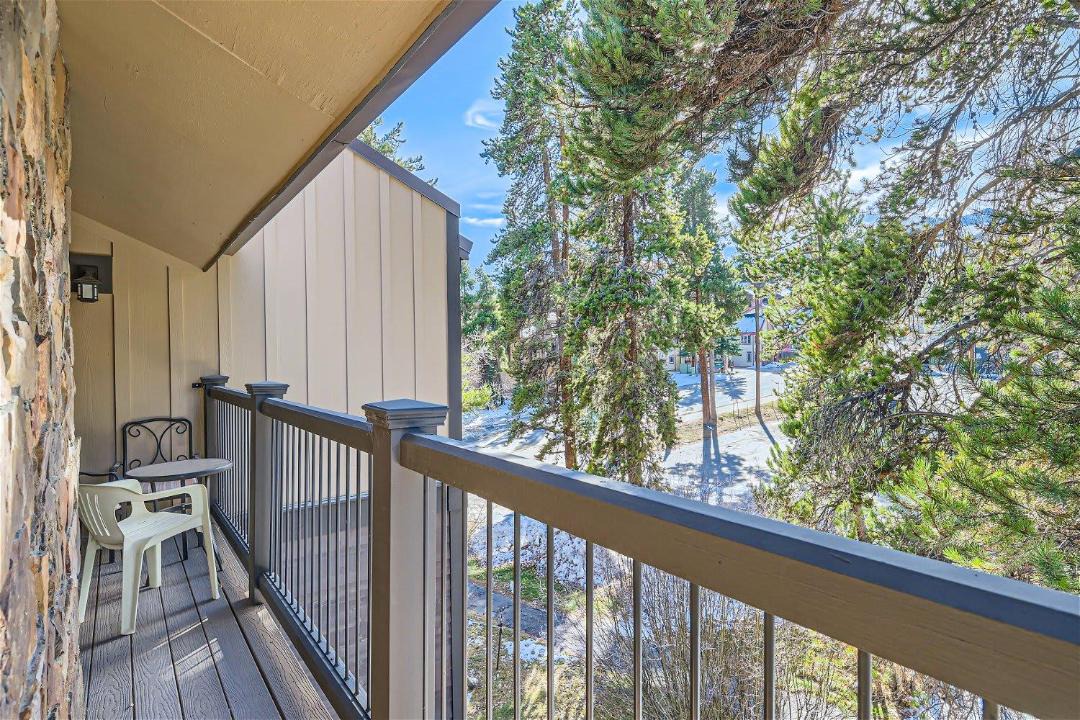 Photo of Patio Balcony in Four O'Clock