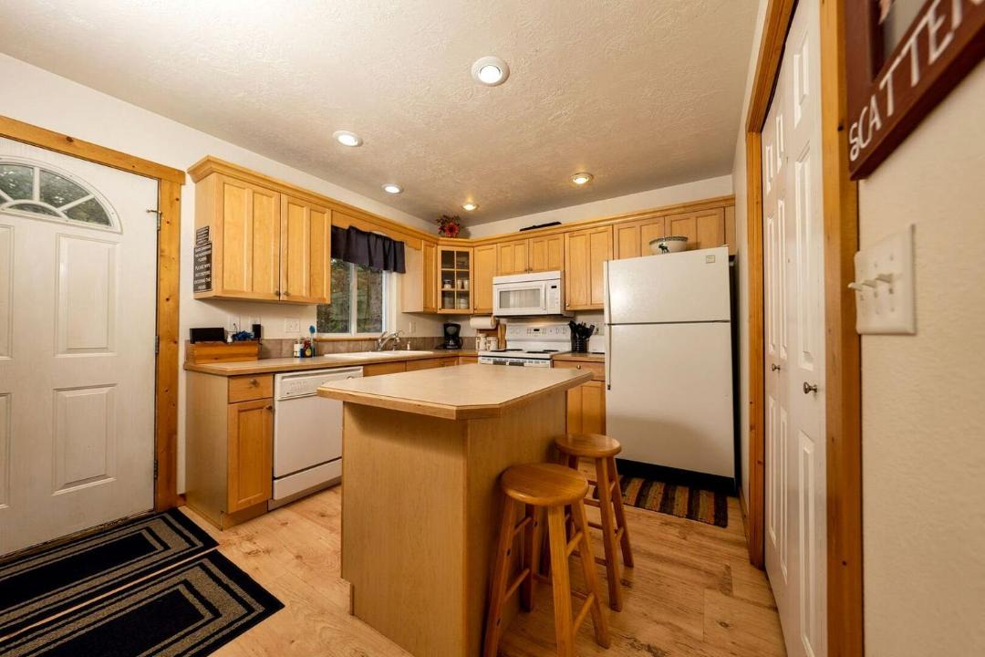 Photo of Kitchen in Wagon Wheel