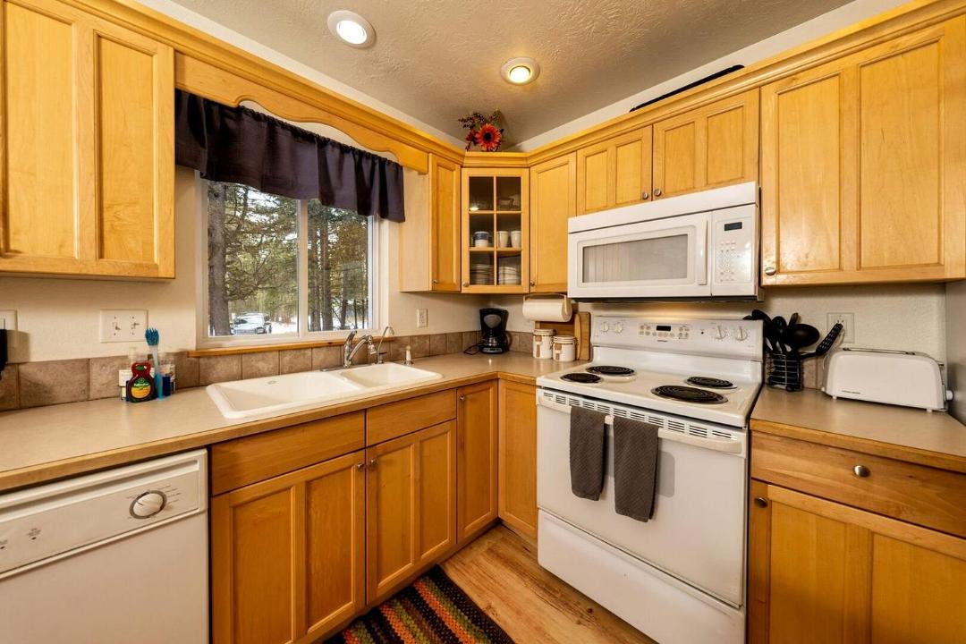 Photo of Kitchen in Wagon Wheel