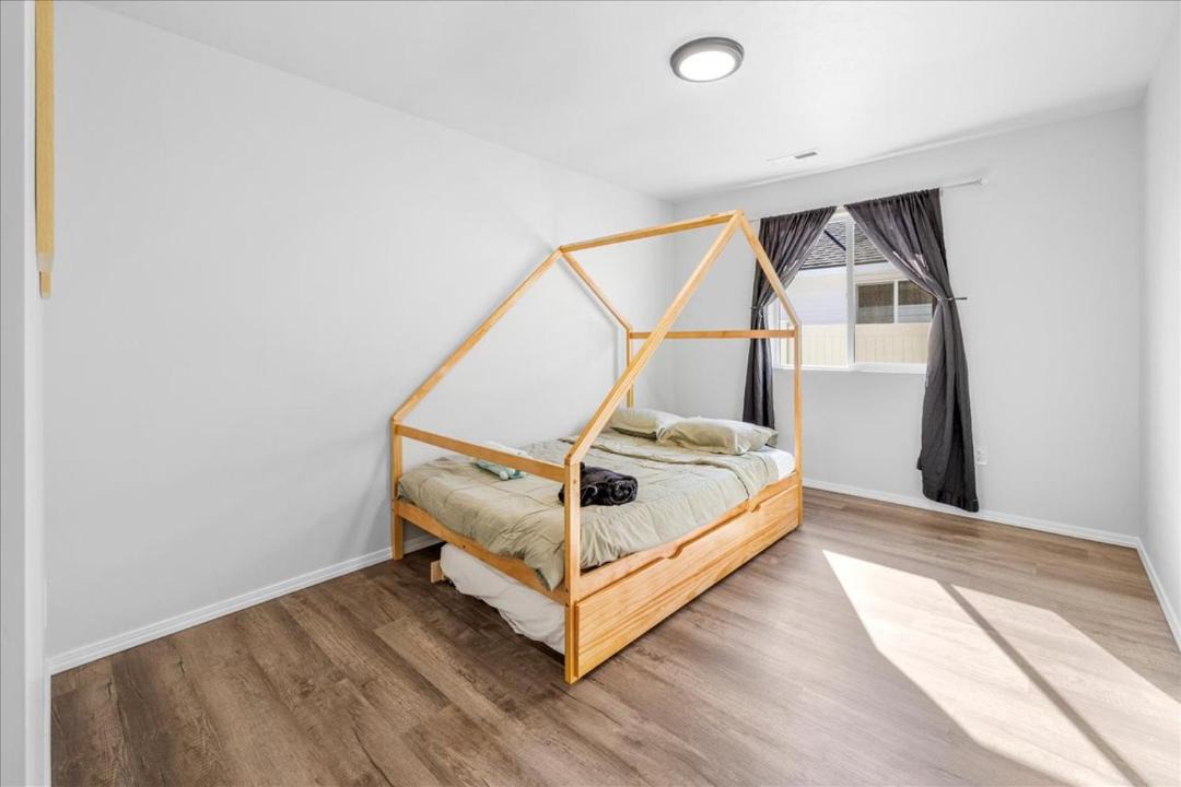 Photo of Bedroom in Caldwell