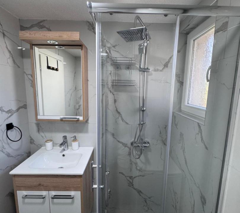 Photo of Bathroom in Karuc