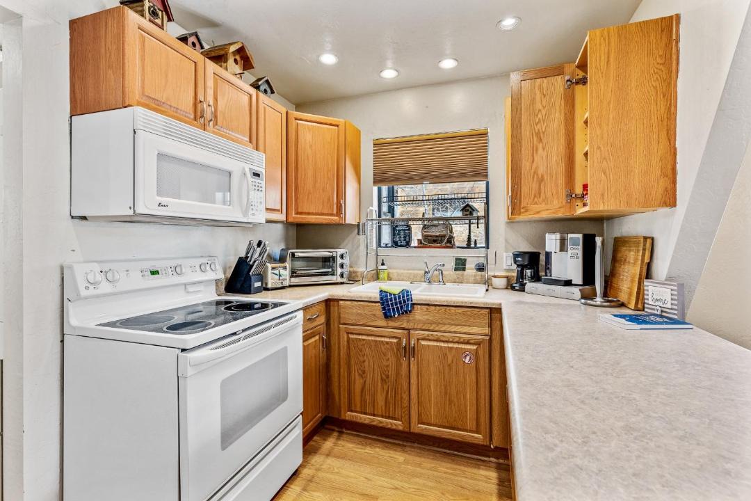 Photo of Kitchen in Munds Park