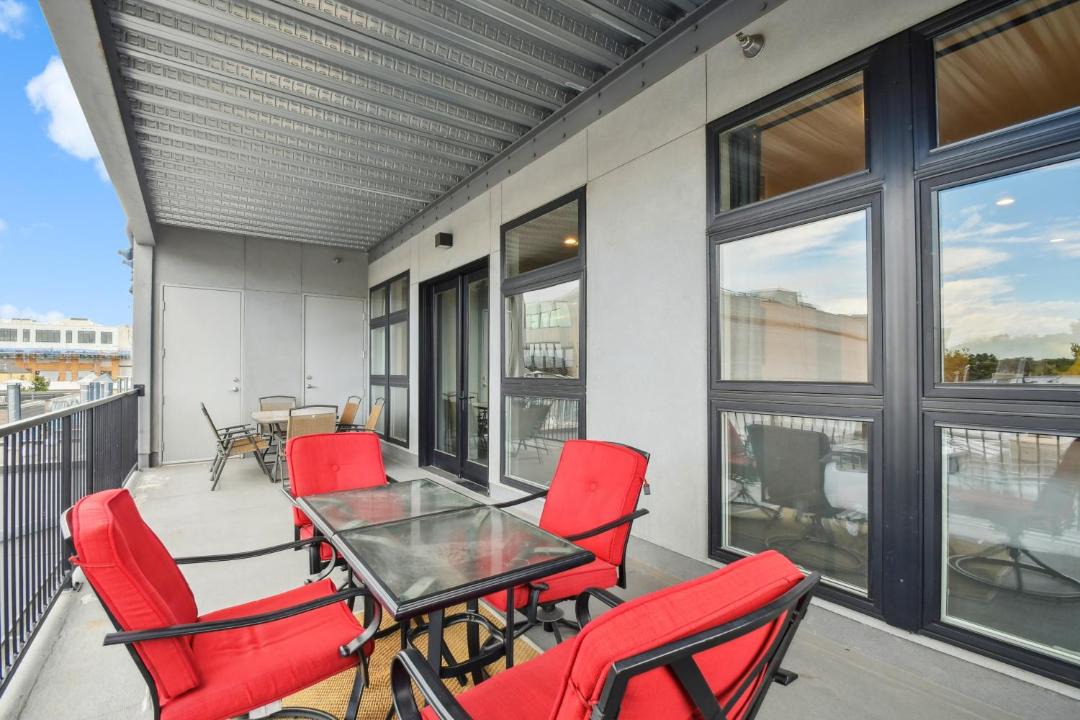 Photo of Patio Balcony in River North Art District