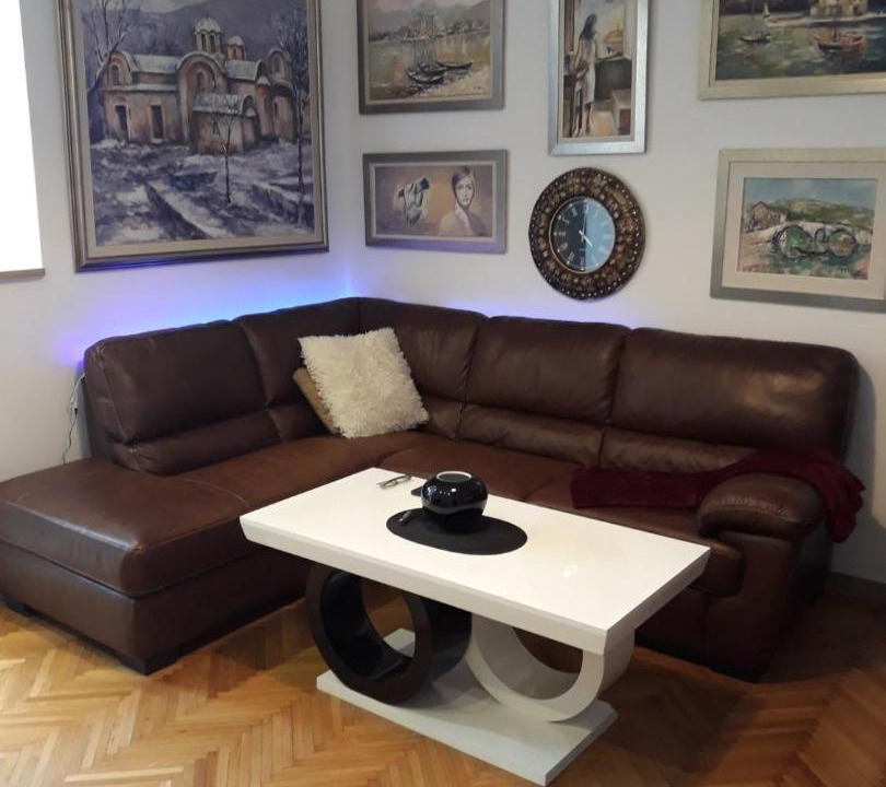 Photo of Livingroom in Downtown