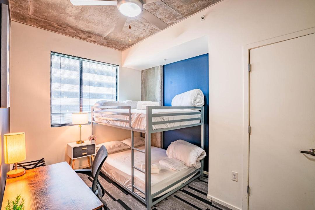 Photo of Bedroom in Evans Churchill