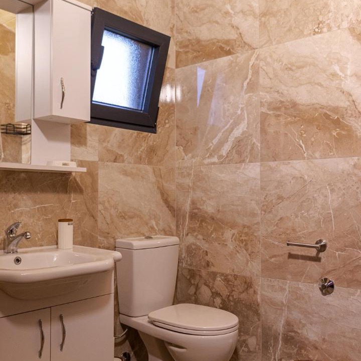 Photo of Bathroom in Karuc