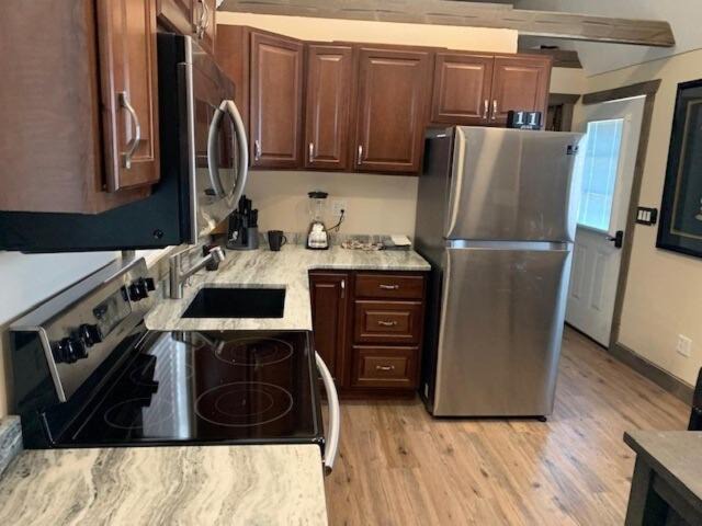 Photo of Kitchen in Hurricane