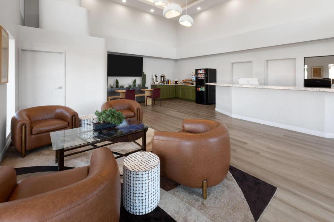 Photo of Livingroom in Oak Creek