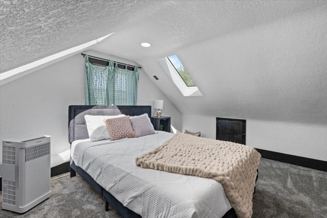 Photo of Bedroom in Lynn Center
