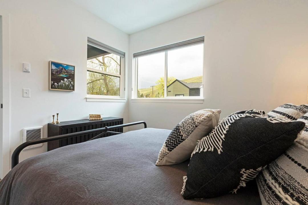 Photo of Bedroom in Northside
