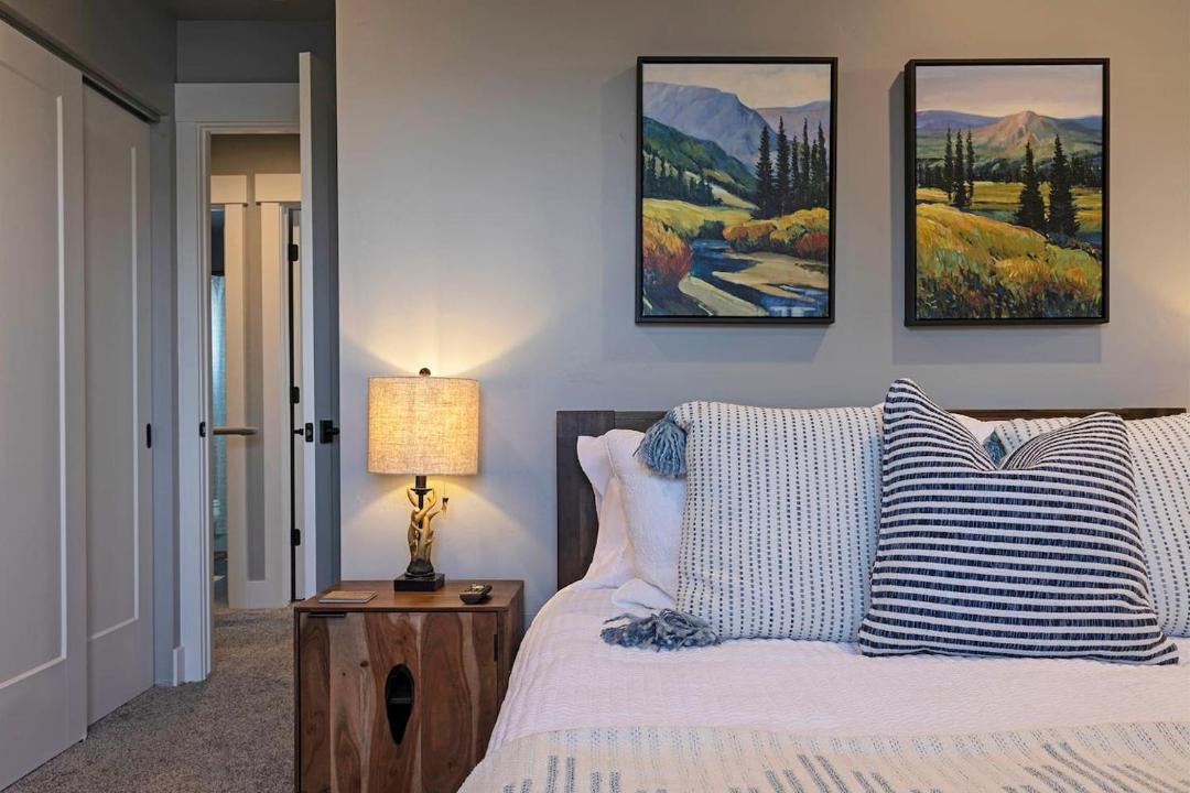 Photo of Bedroom in Franklin to the Fort
