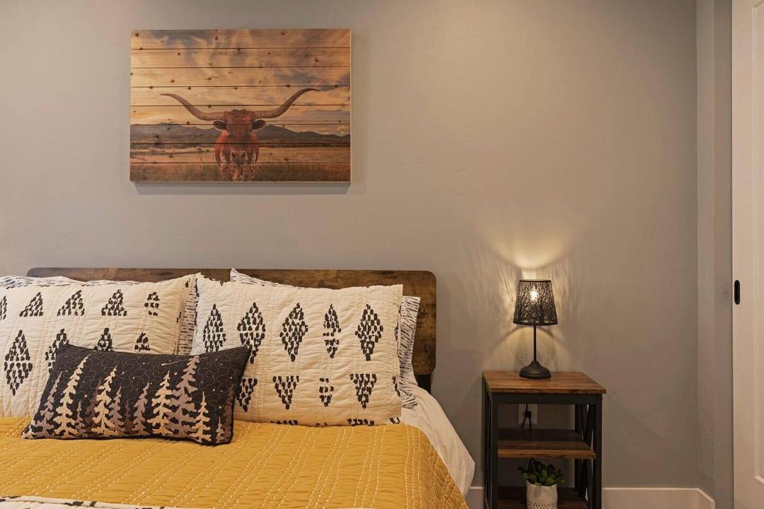 Photo of Bedroom in Franklin to the Fort