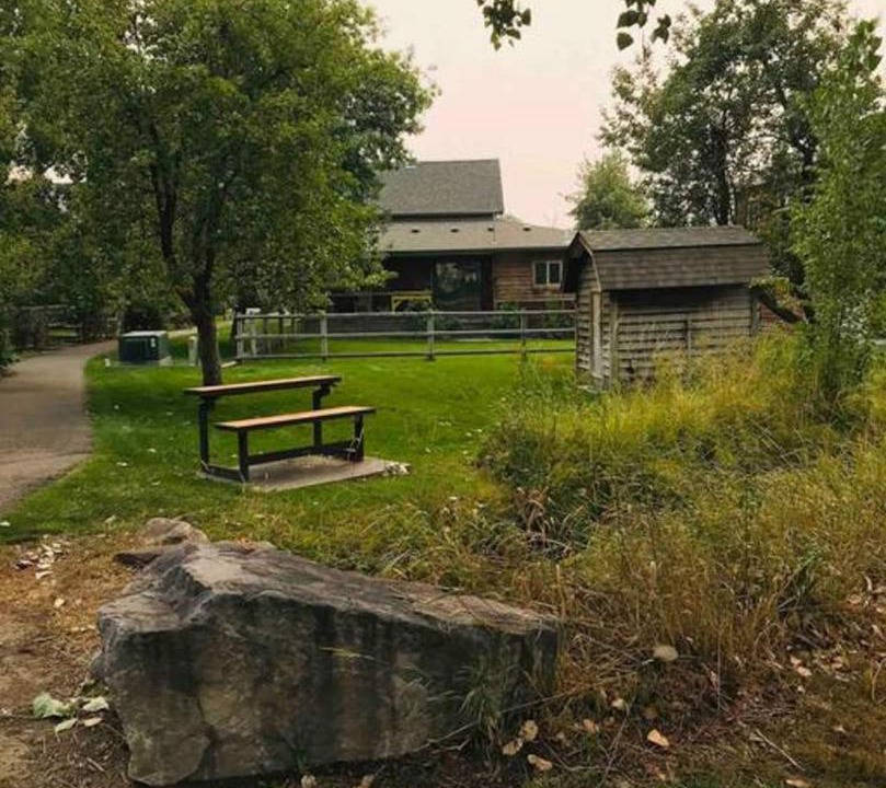 Photo of Others in River Road