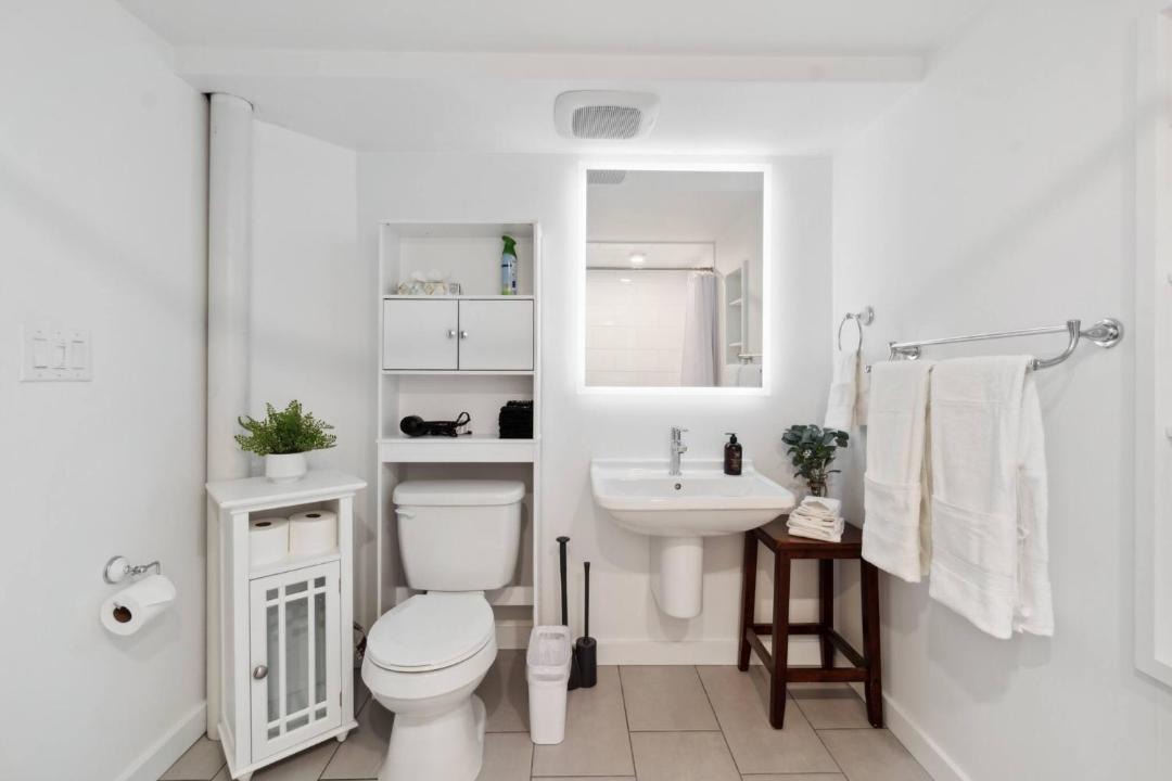 Photo of Bathroom in Lamar Heights Area