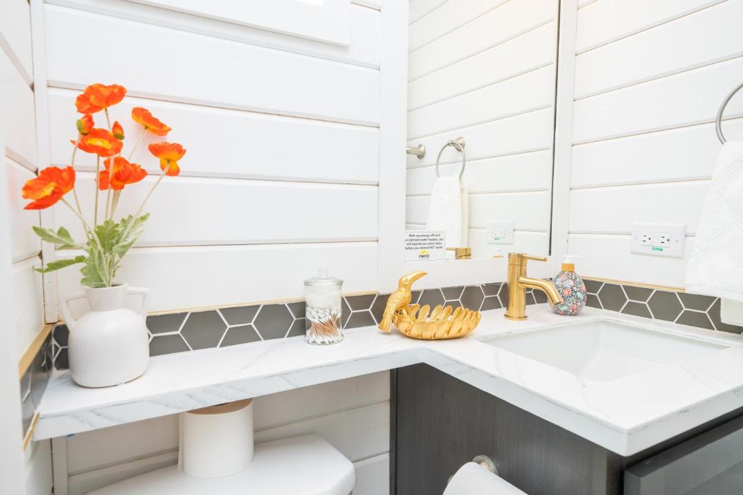 Photo of Bathroom in Parker Strip