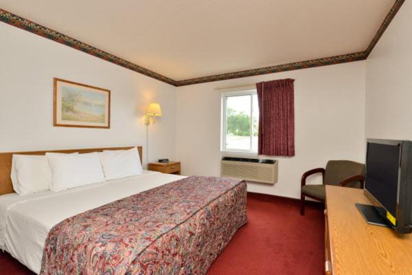 Photo of Bedroom in Clear Lake