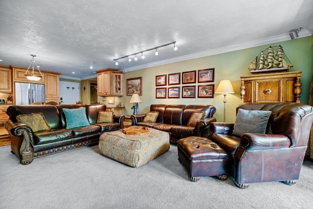 Photo of Livingroom in Vail