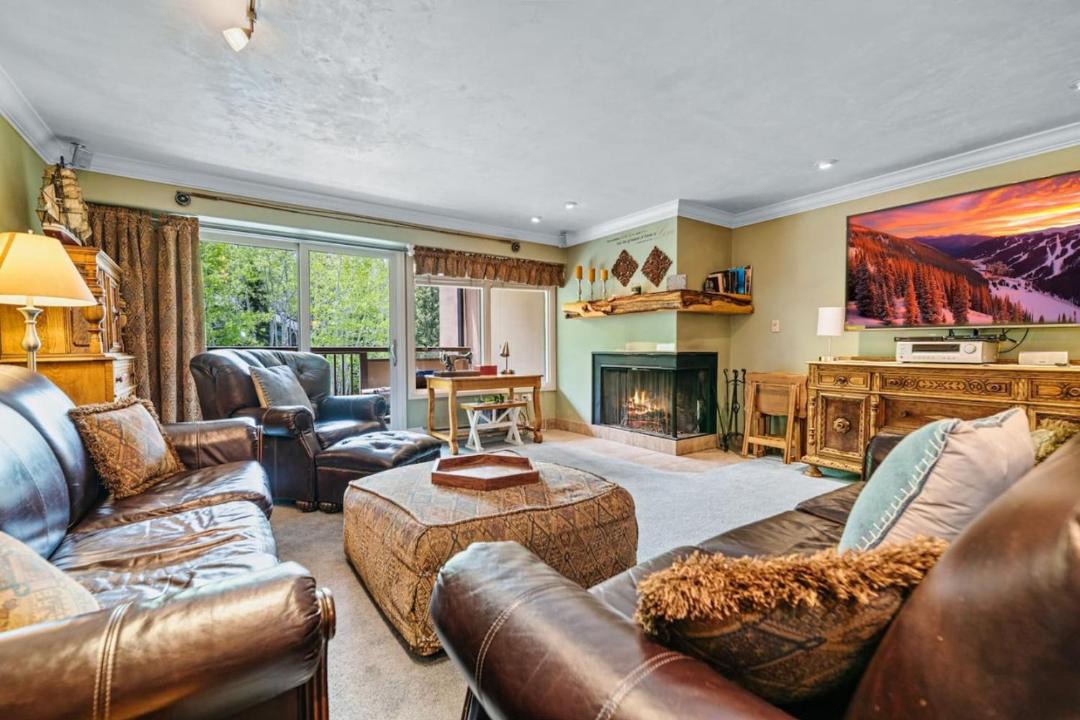 Photo of Livingroom in Vail