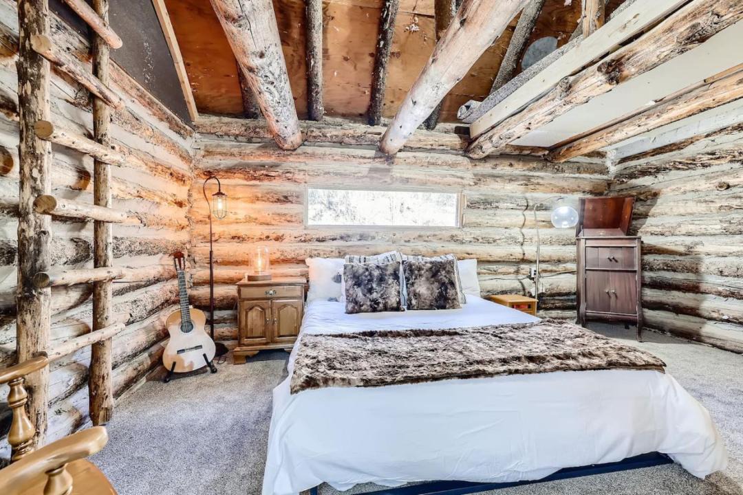 Photo of Bedroom in Alma
