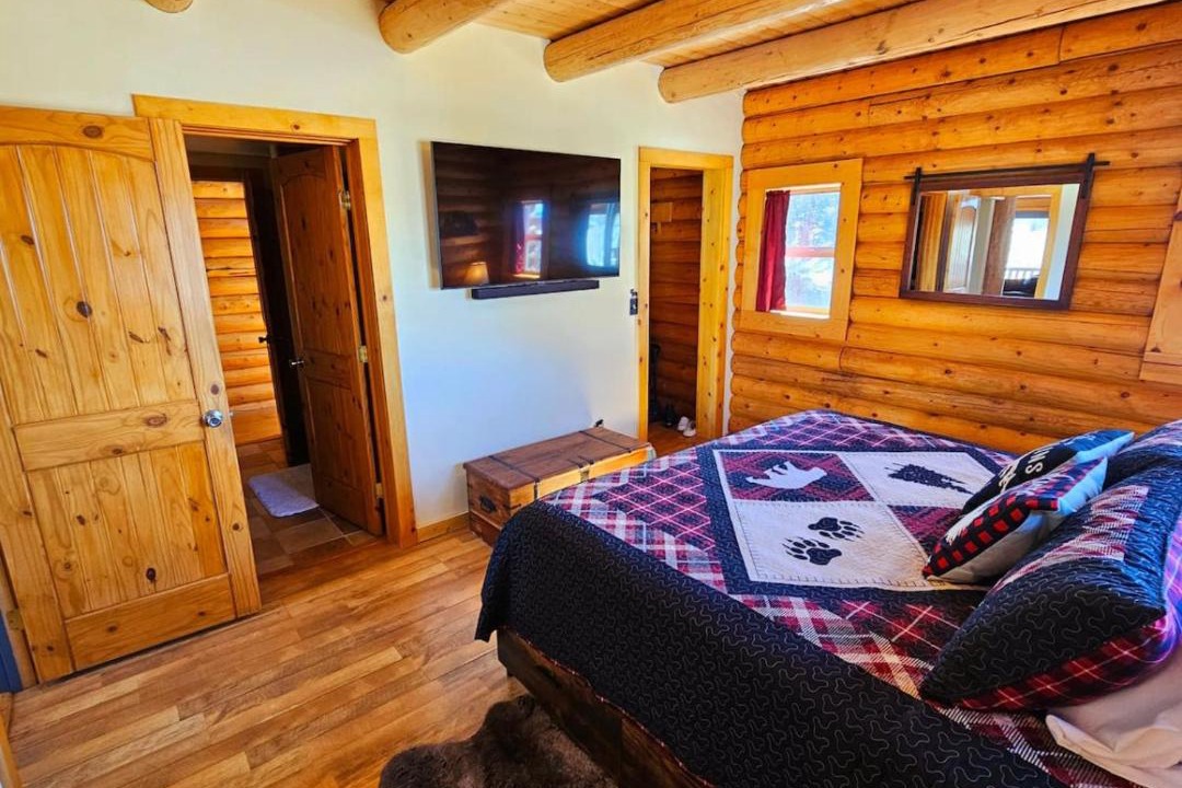 Photo of Bedroom in Indian Mountain