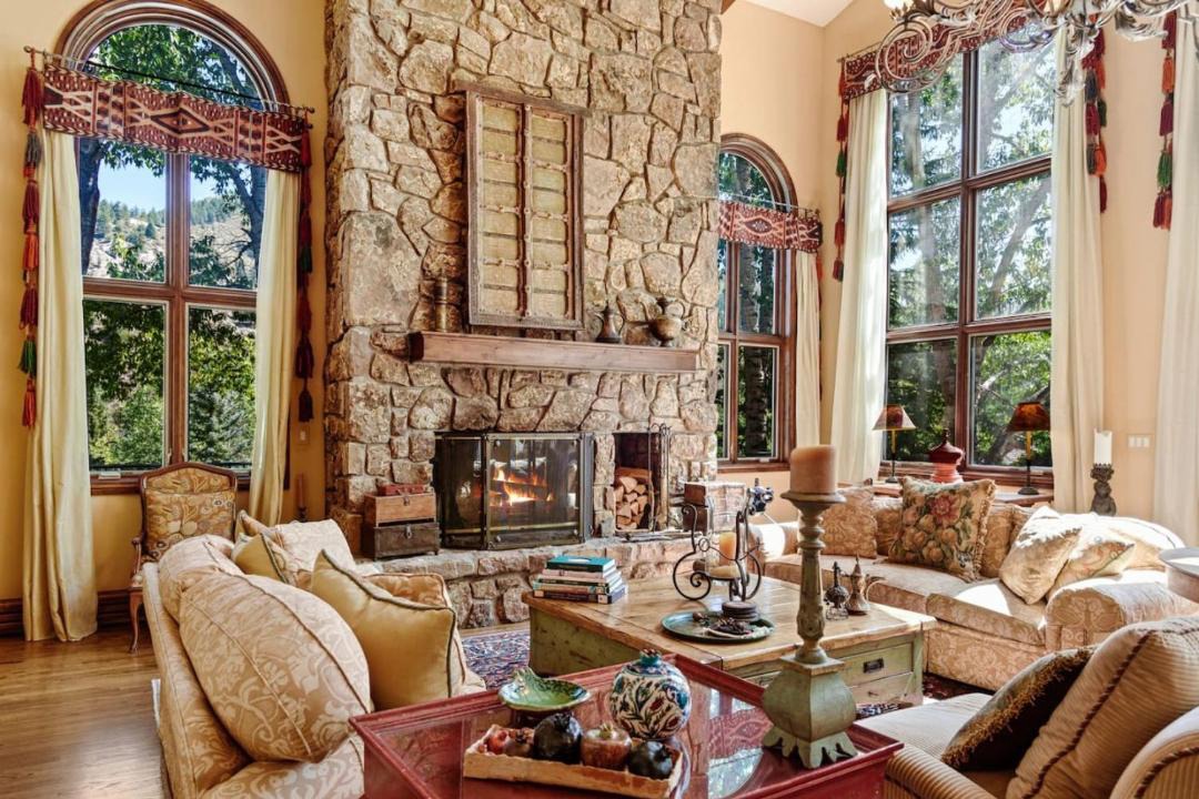 Photo of Livingroom in Avon
