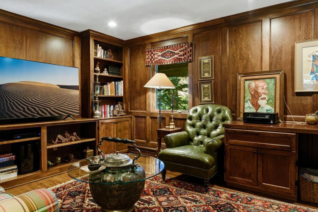 Photo of Livingroom in Avon