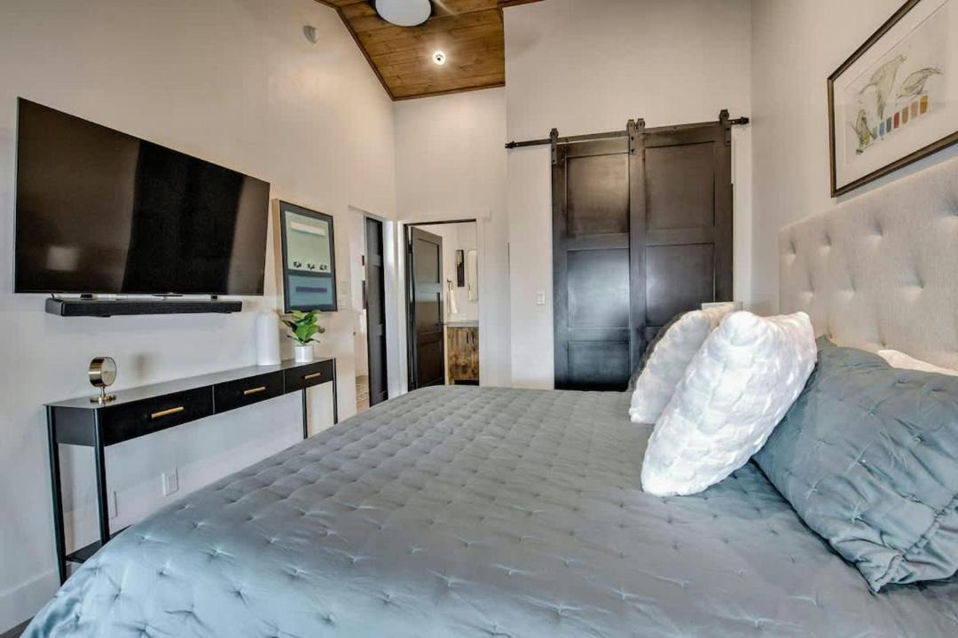 Photo of Bedroom in Warrior's Mark
