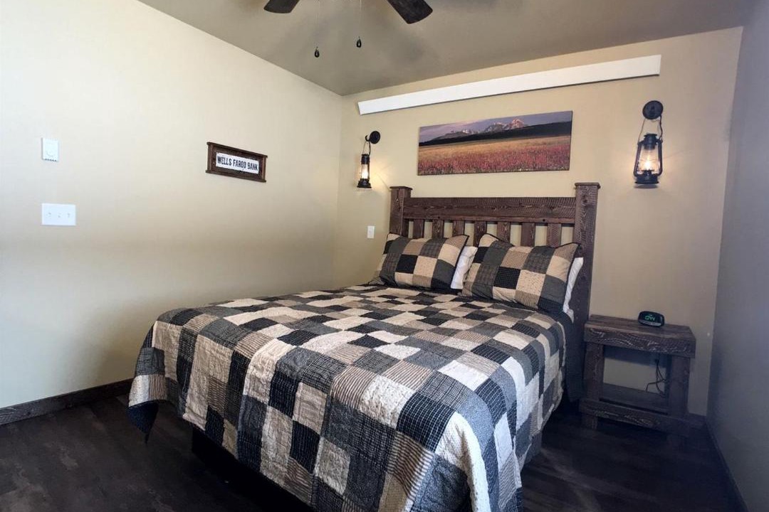 Photo of Bedroom in Island Park